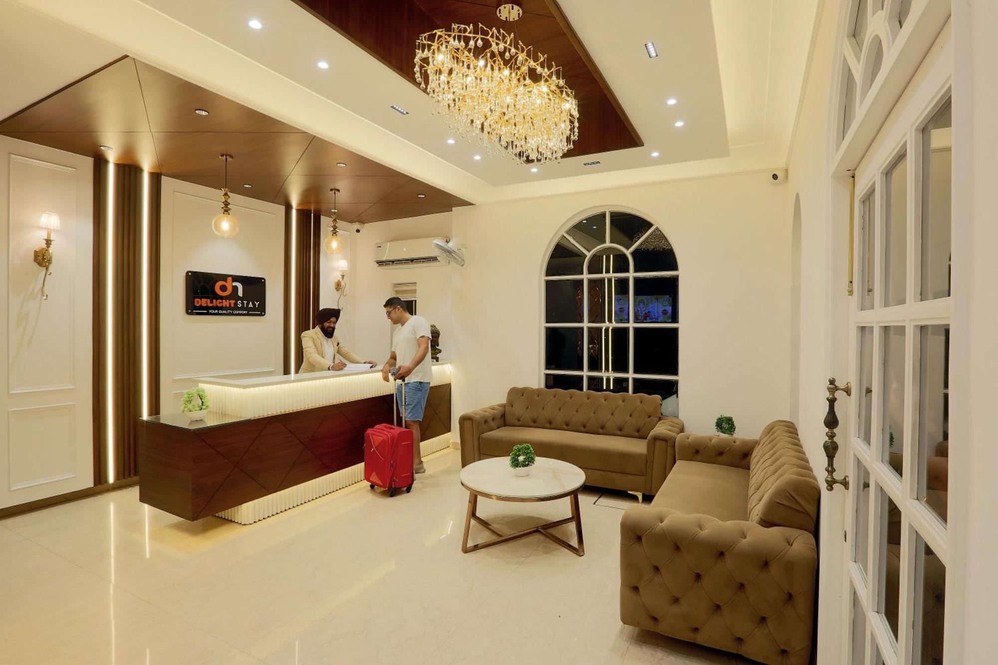 Hotel Prithvi Palace Igi Airport Delhi ニューデリー エクステリア 写真