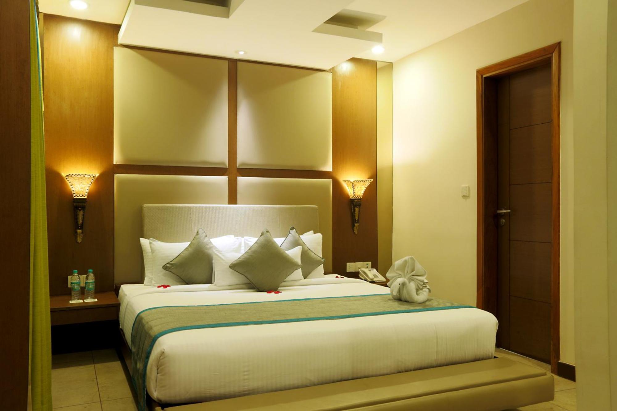 Hotel Prithvi Palace Igi Airport Delhi ニューデリー エクステリア 写真