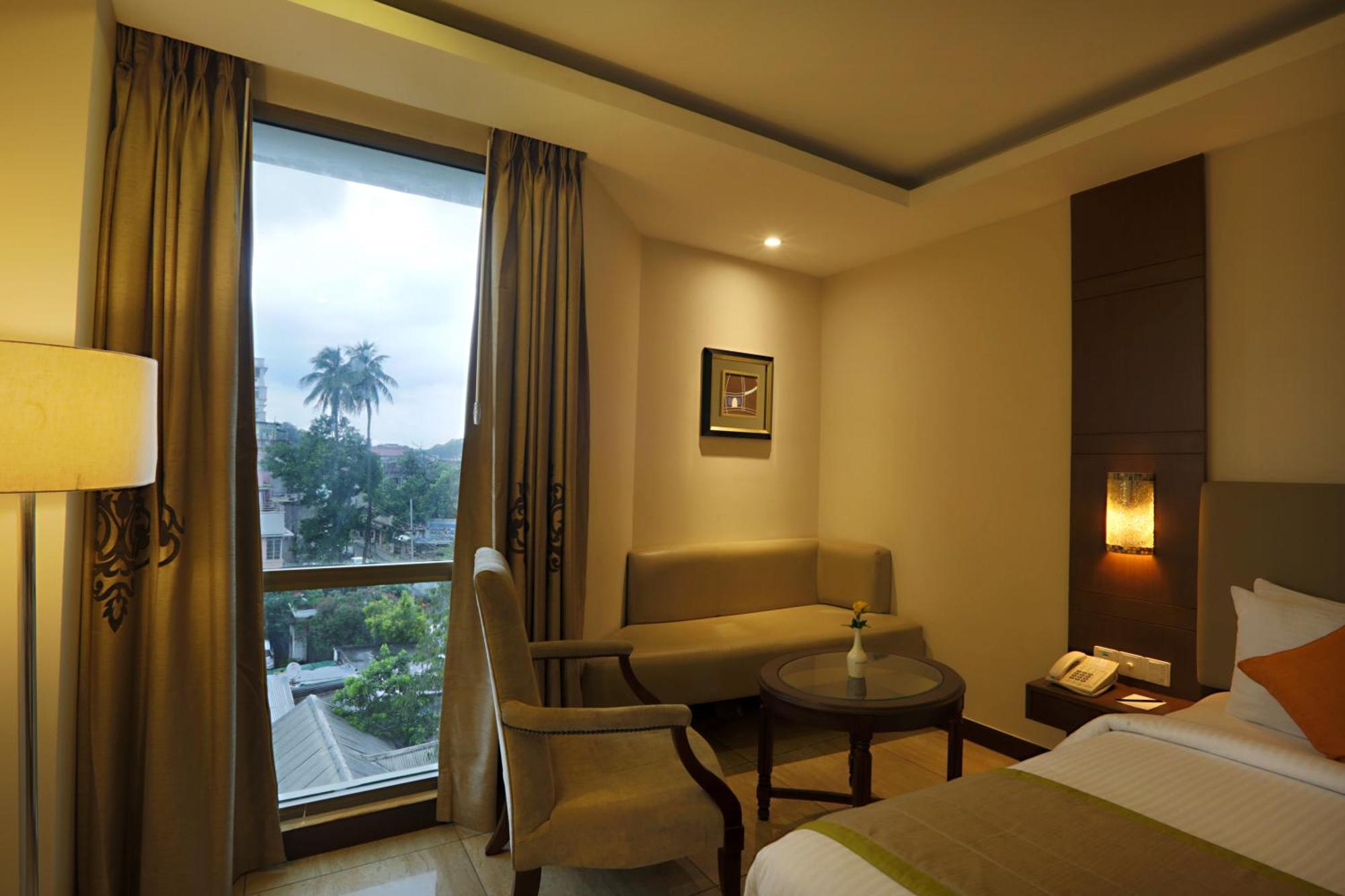 Hotel Prithvi Palace Igi Airport Delhi ニューデリー エクステリア 写真